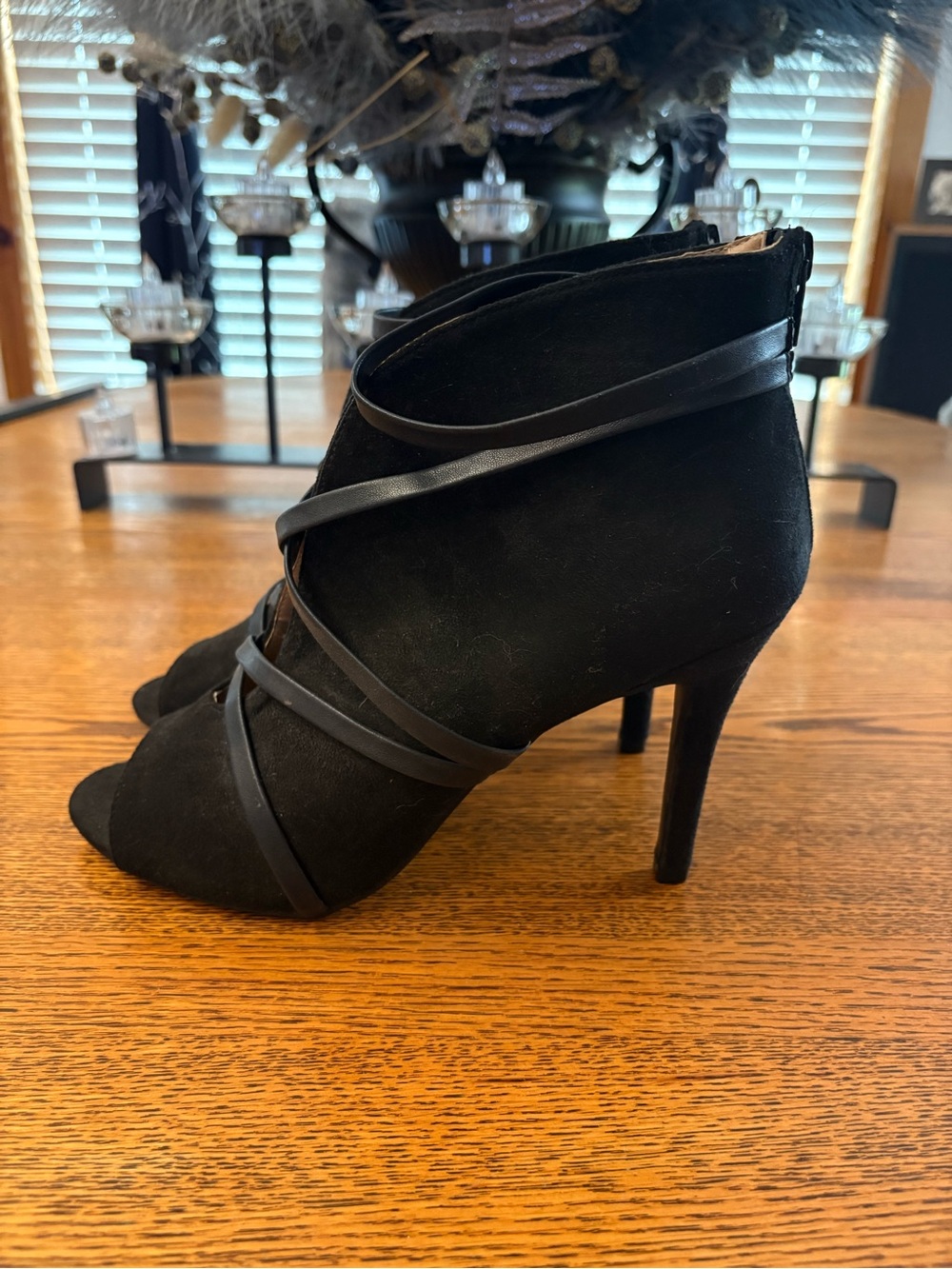 Women's Journee Collection Black Suede Peep-Toe Stiletto Booties Size 9 EUC